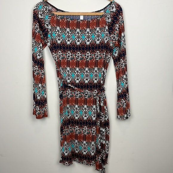S-Twelve || Dress with a Tie Belt; Lots of Stretch; Size L - Picture 11 of 11